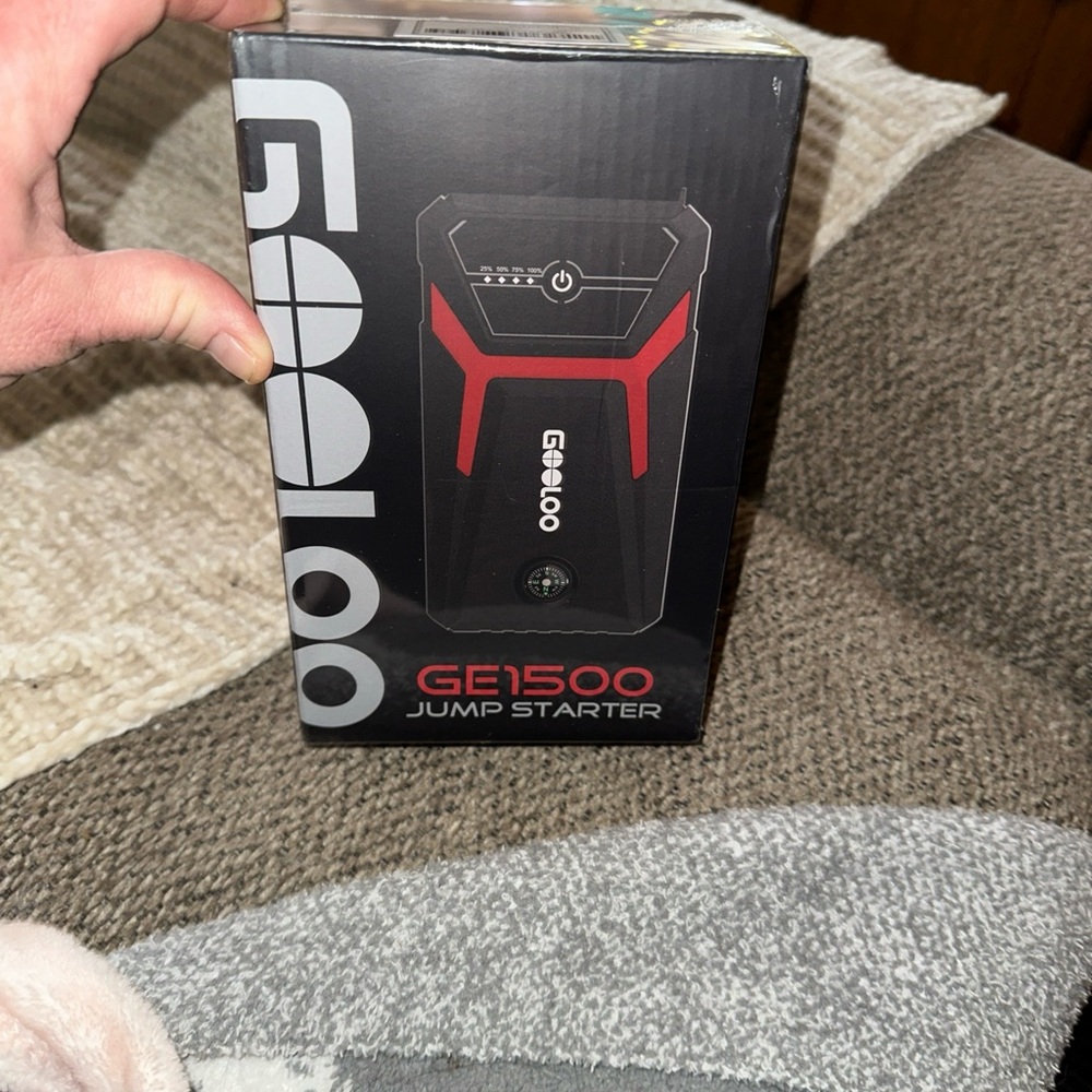 GE1500 Jump Starter - Black and Red